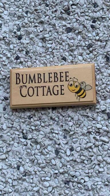 Bumblebee Cottage Donegal Town Dış mekan fotoğraf
